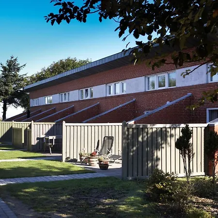 Lxxx Holiday home *